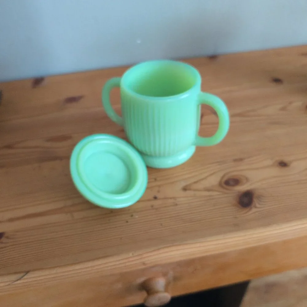 Vintage Jaedite Sugar Bowl With Lid And Creamer - Picture 2 of 8
